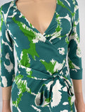 Diane Von Furstenberg, Julian Green Graphic Print Silk Wrap Dress Size 2