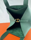HERMES Taurillon Clemence Swift Vert (green) In-The-Loop 23 Bag W Gold Hardware